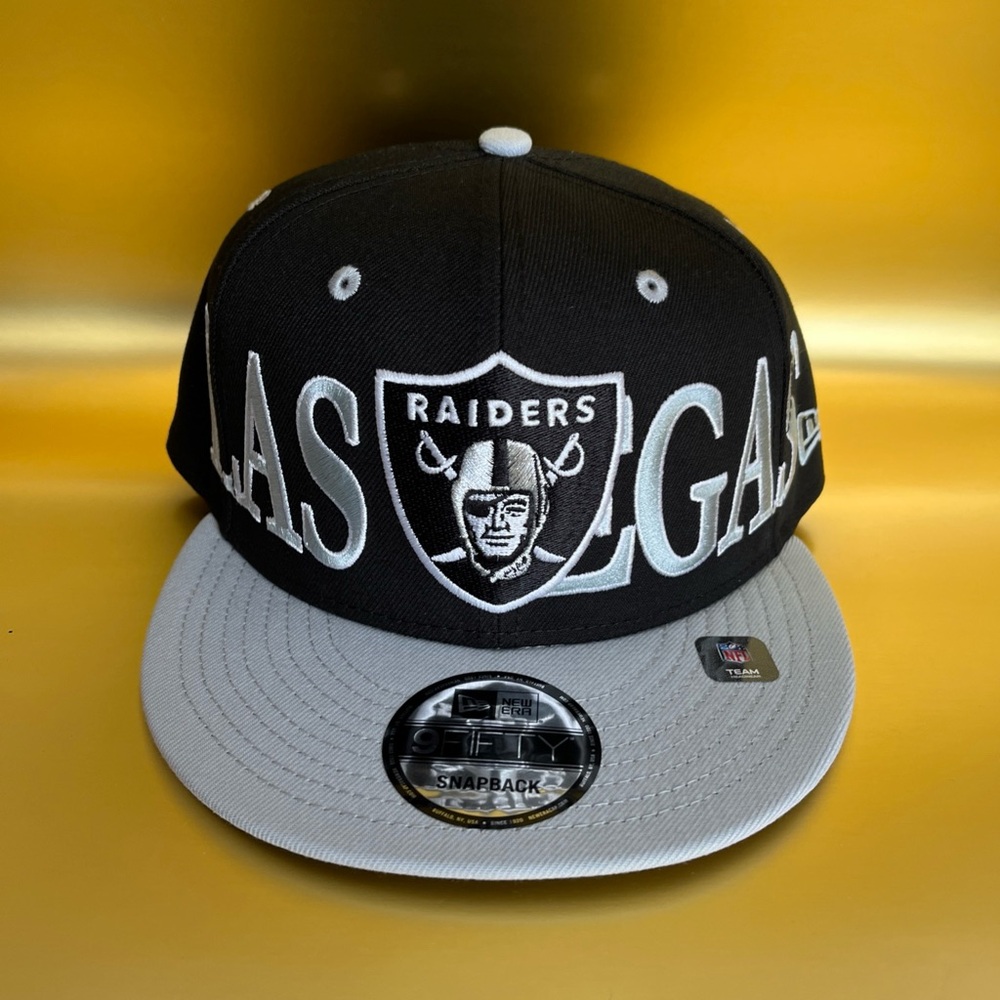 New Era 9fifty Black and Silver Las Vegas Raiders Classic Snapback Hat